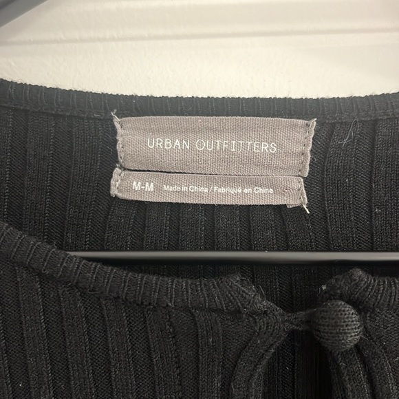 black long sleeve button up - Picture 4 of 4